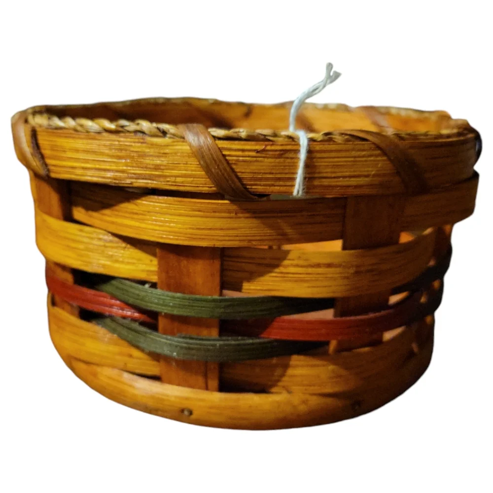 Vtg 2010 Amish Hand Woven Circular Wooden Basket By Frannie A. Schuartz